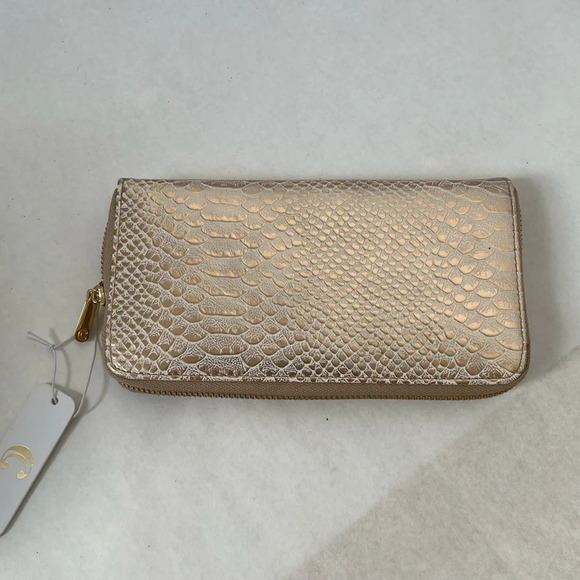 NWT - Charming Charlie Snake Skin Zip Around Wallet Gold Shimmering Clutch Bag - Picture 2 of 7